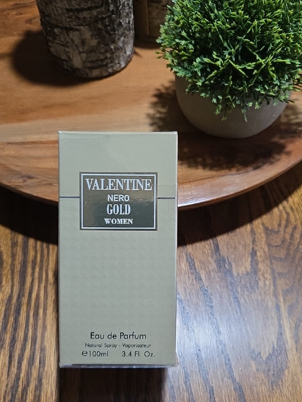 VALENTINE NERO GOLD Women Eau de Parfum - Gold/Cream Box 3.4oz